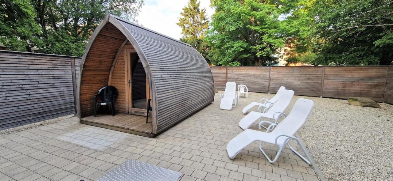 Pools, Sauna Und Balkon Mit Panoramablick Apartment