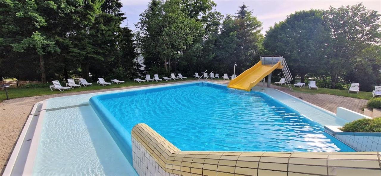 Pools, Sauna Und Balkon Mit Panoramablick Apartment