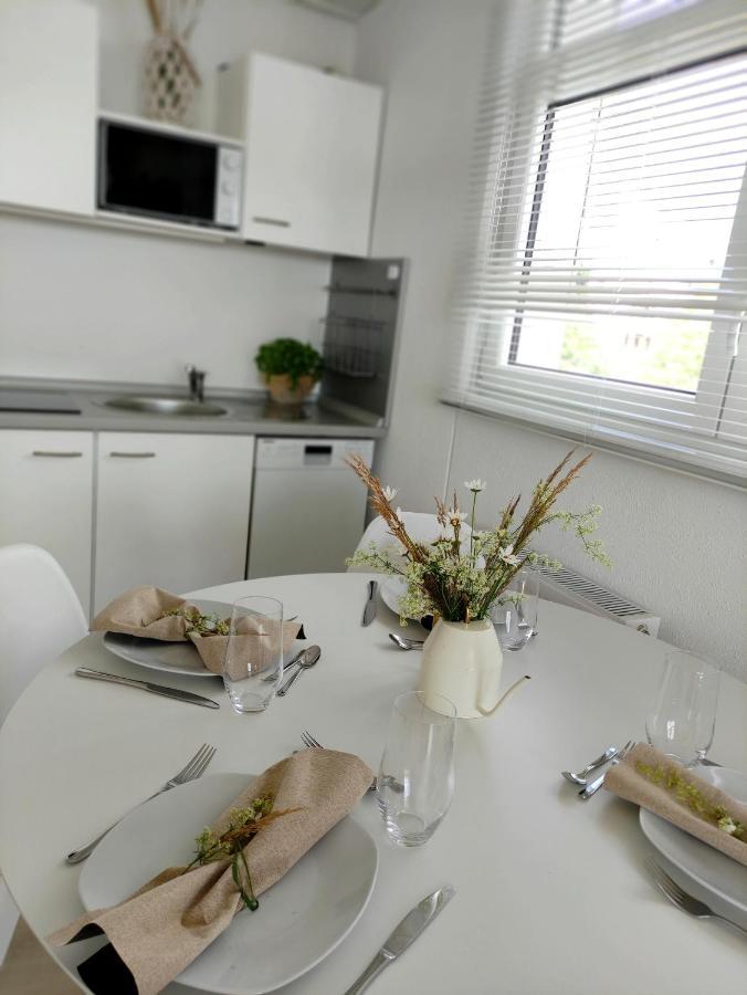 Pools, Sauna Und Balkon Mit Panoramablick Apartment