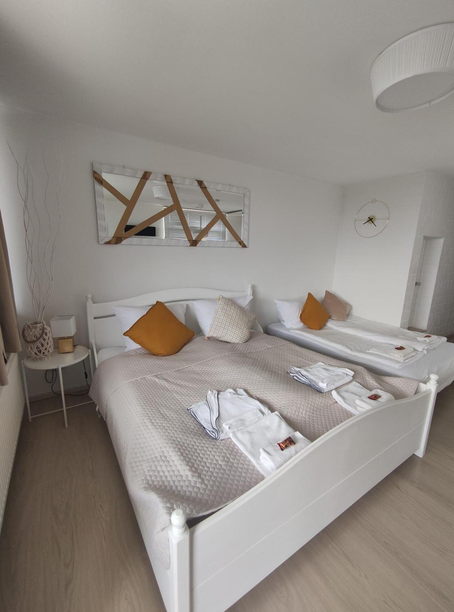 Pools, Sauna Und Balkon Mit Panoramablick * Sankt Englmar